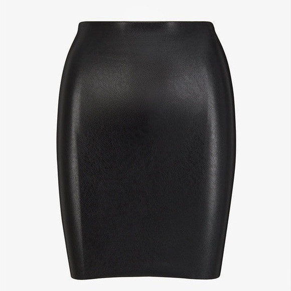 The Faux Leather Mini Skirt from Commando Sz Small - Picture 3 of 8